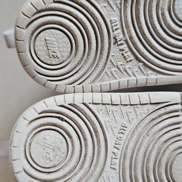 Nike Court Borough Low Sneakers - Picture 9 of 10